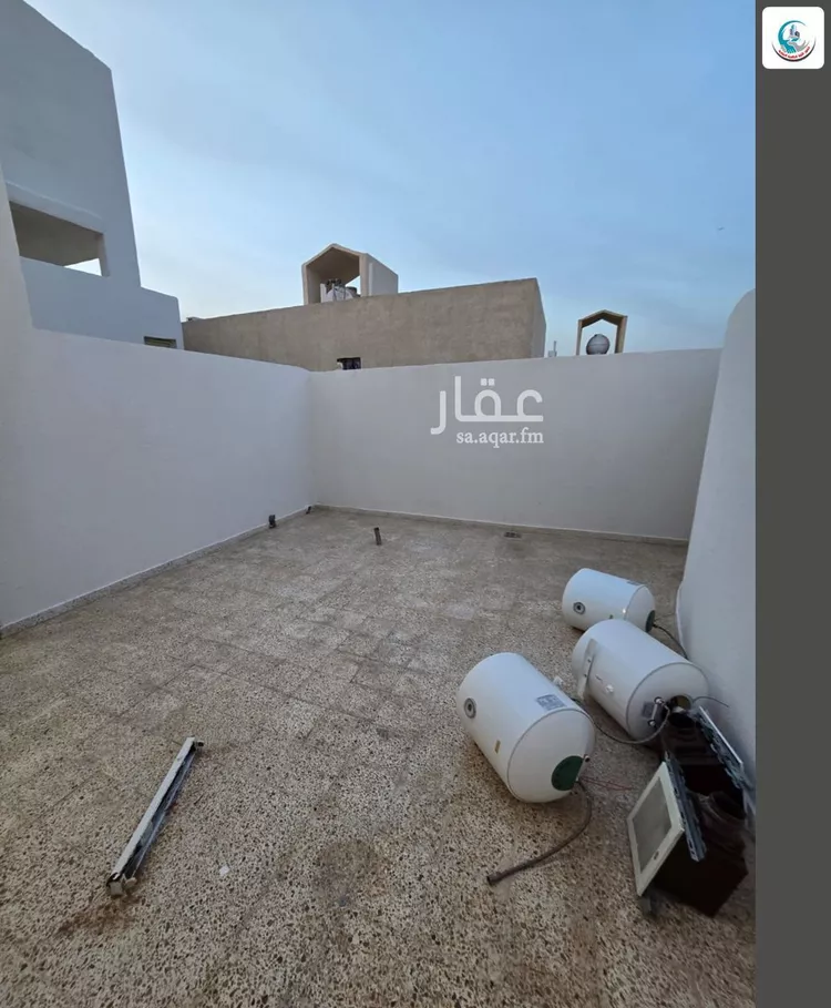 فيلا للبيع في شارع زينب بنت أبي سلمة, حي الرمال, مدينة الرياض, منطقة الرياض 8