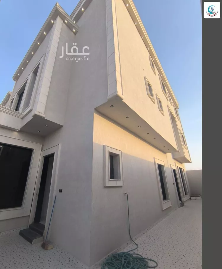 فيلا للبيع في شارع طريق خريص, حي الجنادرية, مدينة الرياض, منطقة الرياض صورة 4