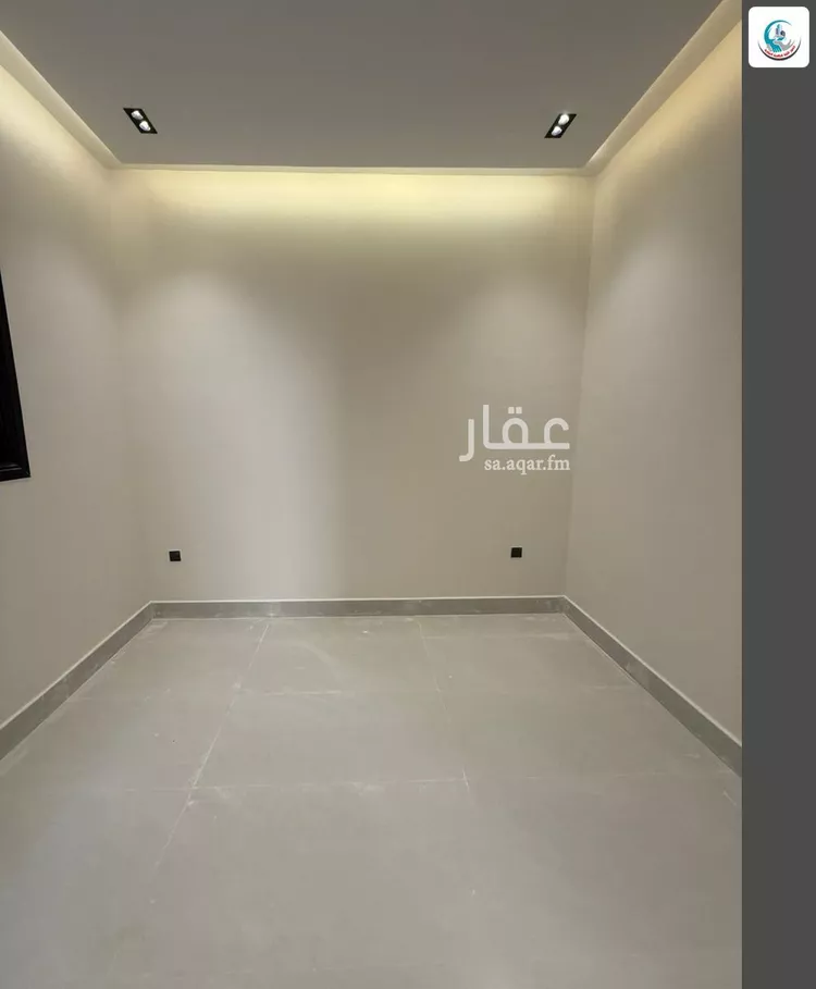 Floor for Sale in Riyadh Ar Rimal 11