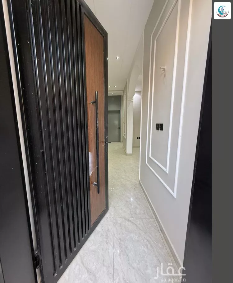 دور للبيع في شارع حسين الأبريقي, حي عكاظ, مدينة الرياض, منطقة الرياض صورة 3