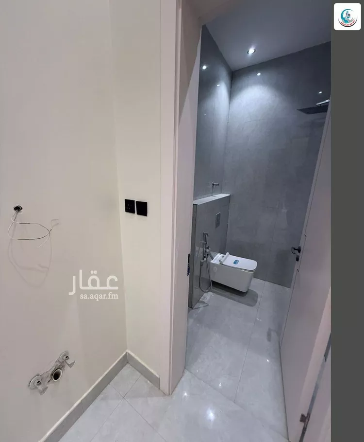 فيلا للبيع في شارع إبراهيم بن حسين, حي الرمال, مدينة الرياض, منطقة الرياض 6