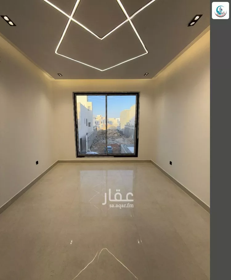 Floor for Sale in Riyadh Al Janadriyah 13