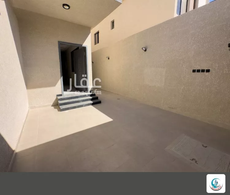 Floor for Sale in Riyadh Dahiat Namar 8