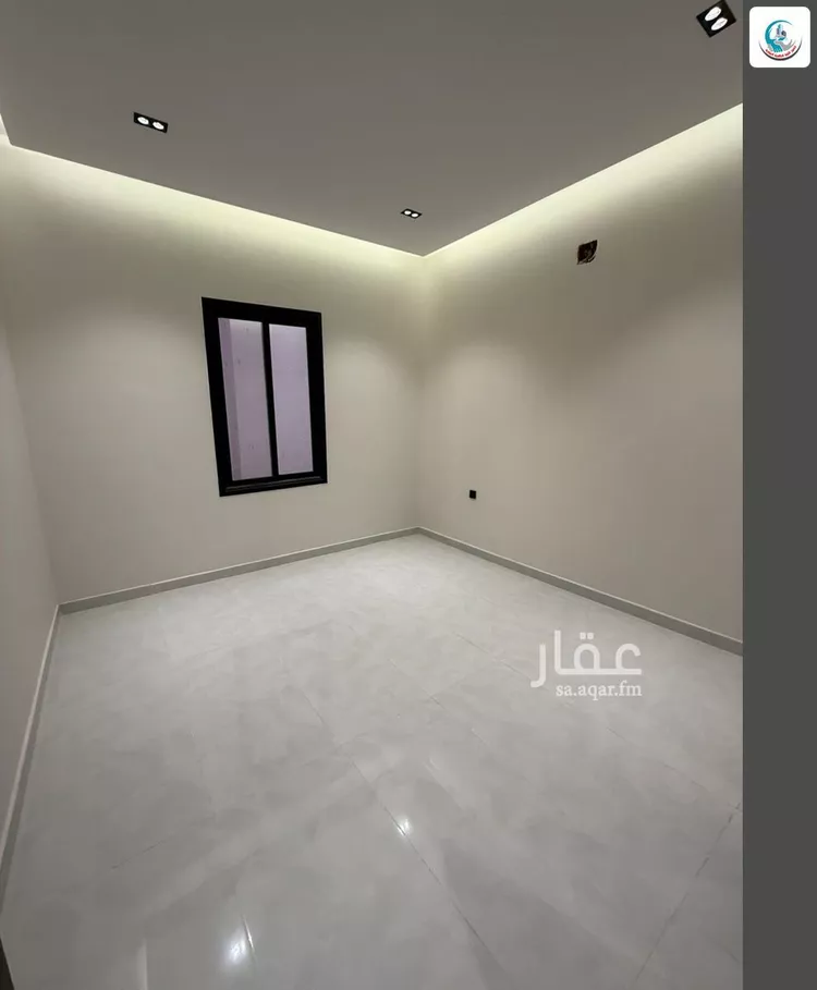 Floor for Sale in Riyadh Ar Rimal 15