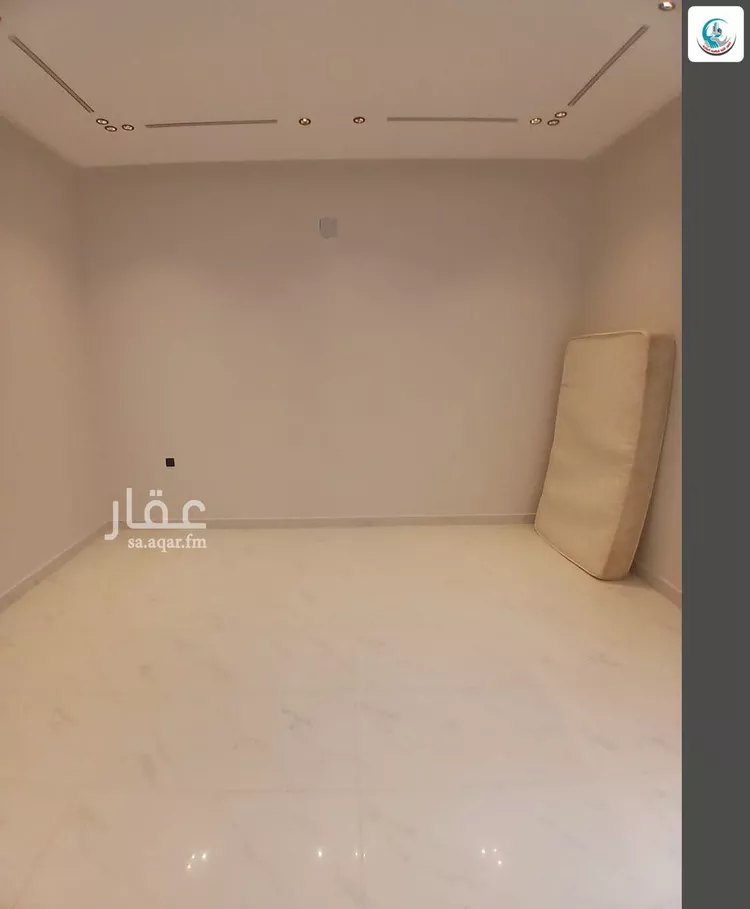 Floor for Sale in Riyadh Al Janadriyah 13