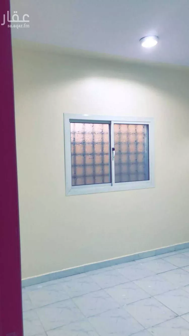 شقة للإيجار في شارع جويرية بنت الحارث ، حي العزيزية ، القريات ، القريات