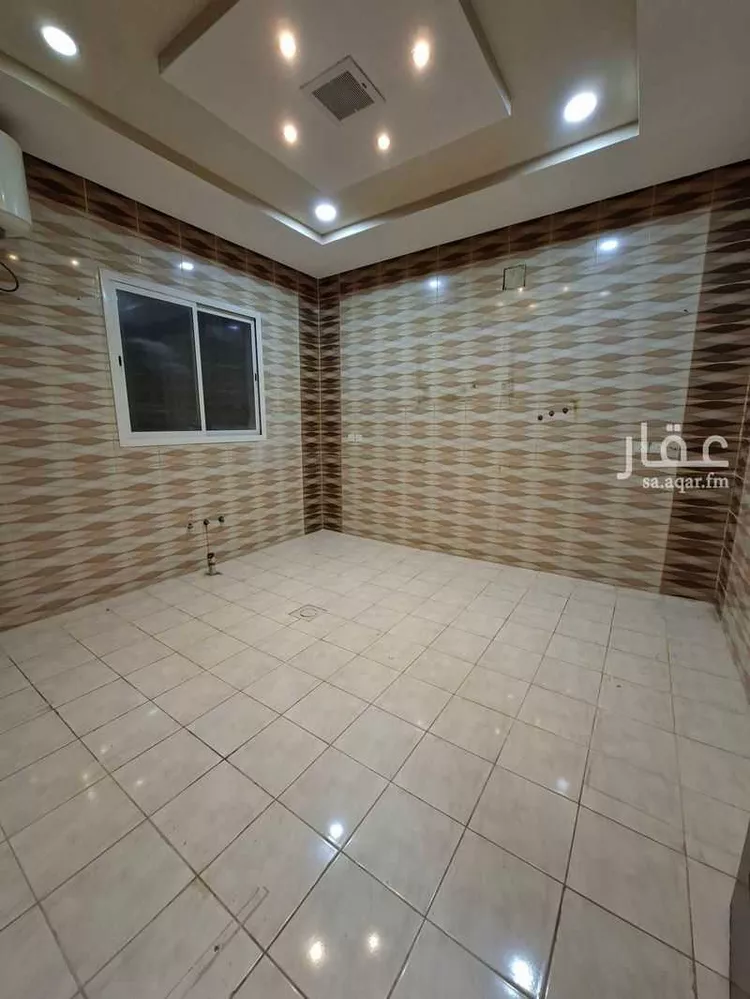 فيلا للإيجار في شارع زينب بنت عمر, حي إشبيلية, مدينة الرياض, منطقة الرياض صورة 4