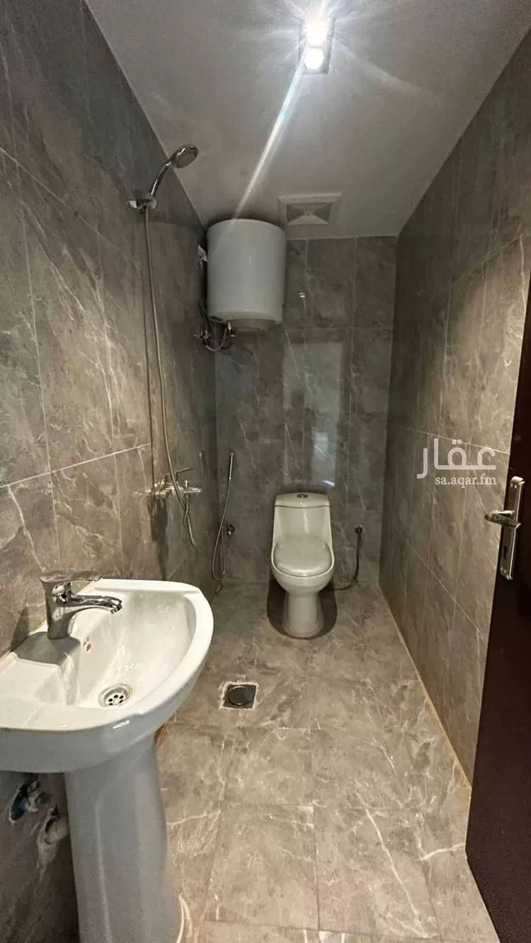 شقة للإيجار في شارع ابن قيم الجوزية, حي الملز, مدينة الرياض, منطقة الرياض صورة 3