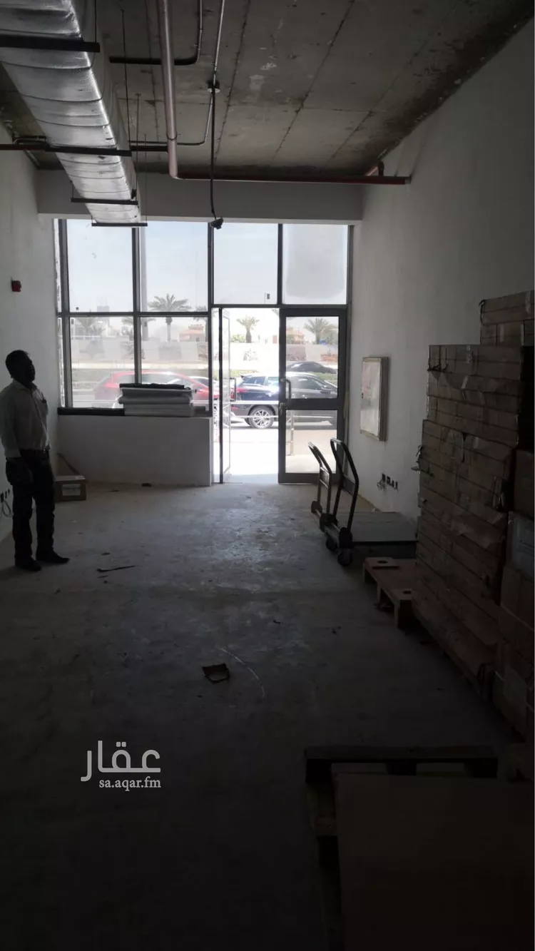 محل للإيجار في شارع الدائرى الشمالى الفرعي, حي المروج, مدينة الرياض, منطقة الرياض