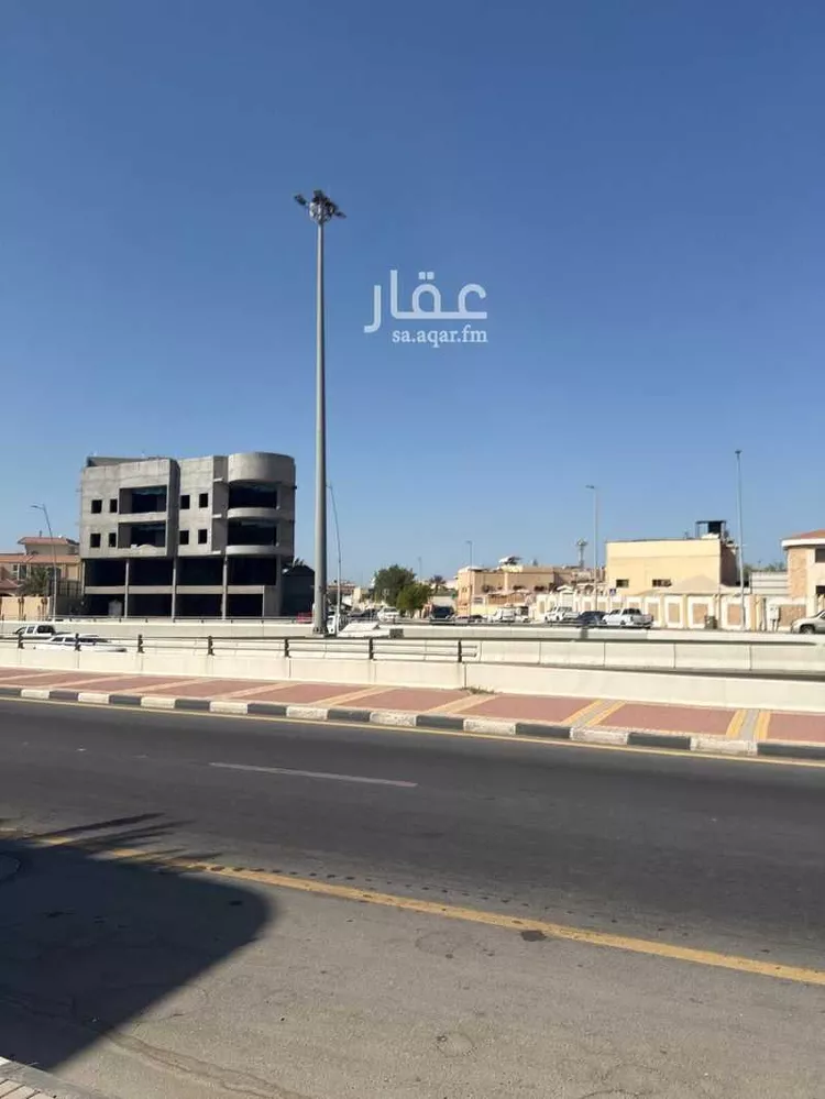 عمارة للبيع في شارع طريق الامير محمد بن فهد, حي النزهة, مدينة الدمام, المنطقة الشرقية صورة 5