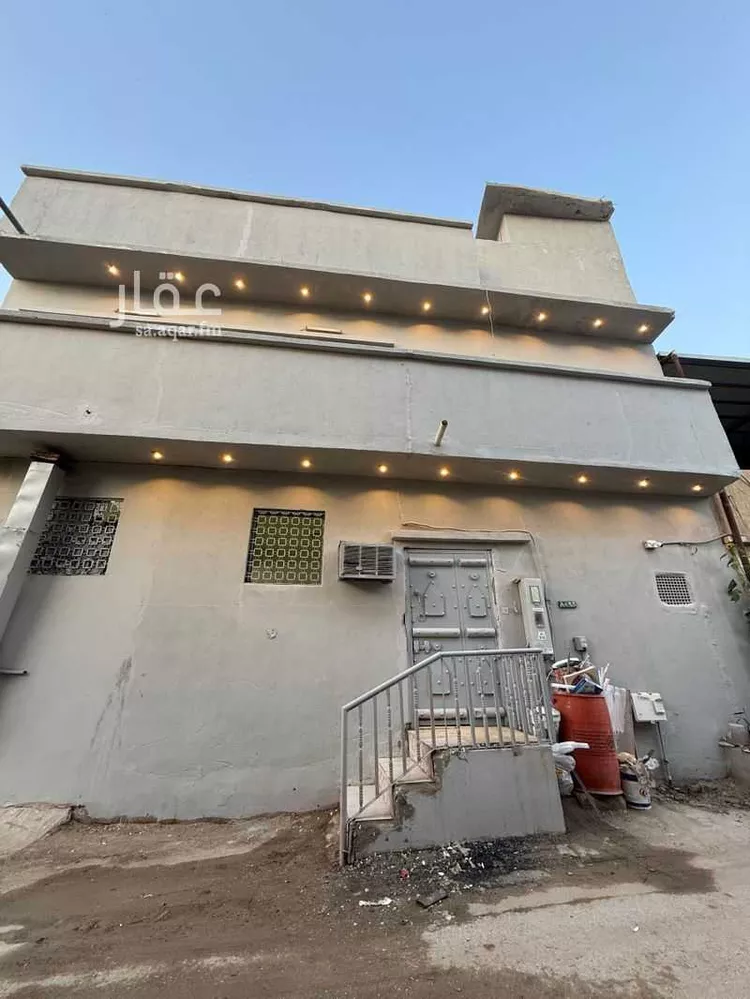 عمارة للإيجار في شارع العام, حي الهلال, مدينة بريدة, منطقة القصيم صورة 2