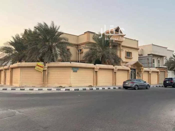 فيلا للبيع في شارع فخر الدين المحاسب ، حي الشاطئ الغربي ، الدمام ، الدمام صورة 3