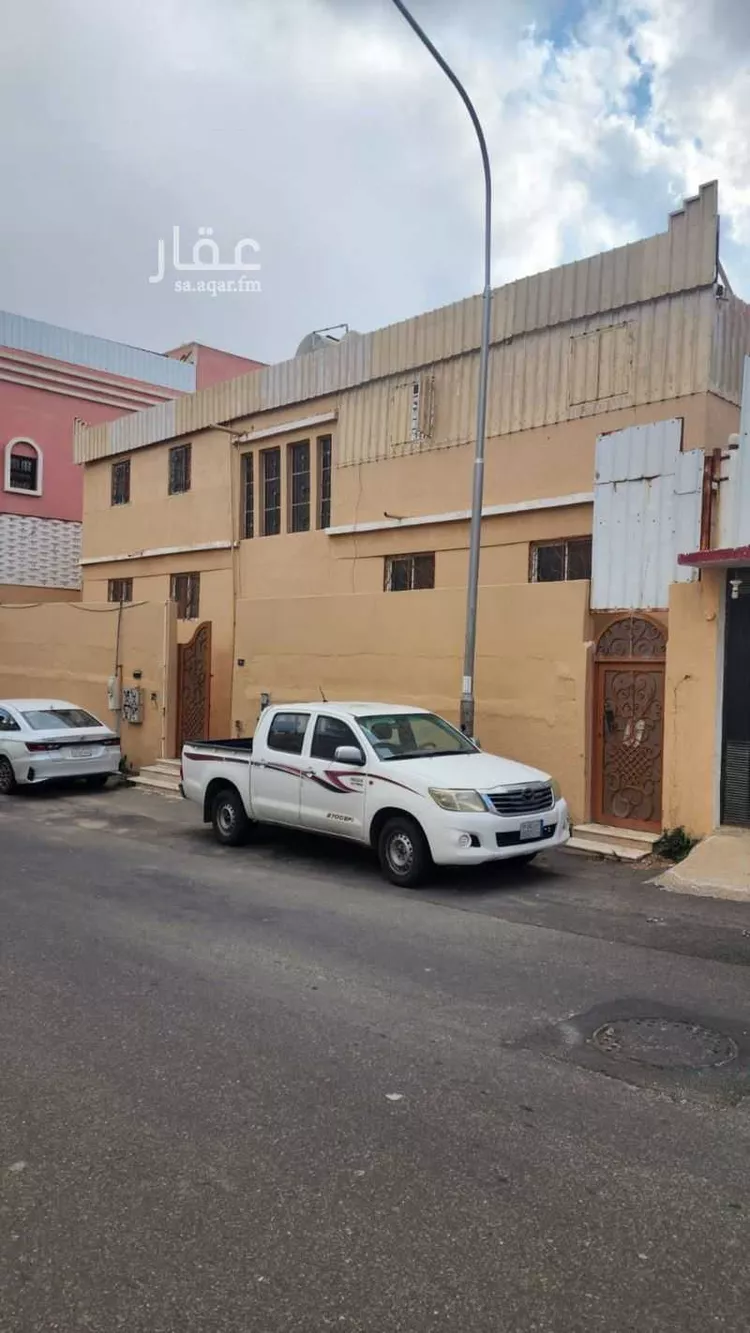 عمارة للبيع في حي الربوة ، أبها ، منطقة عسير صورة 3
