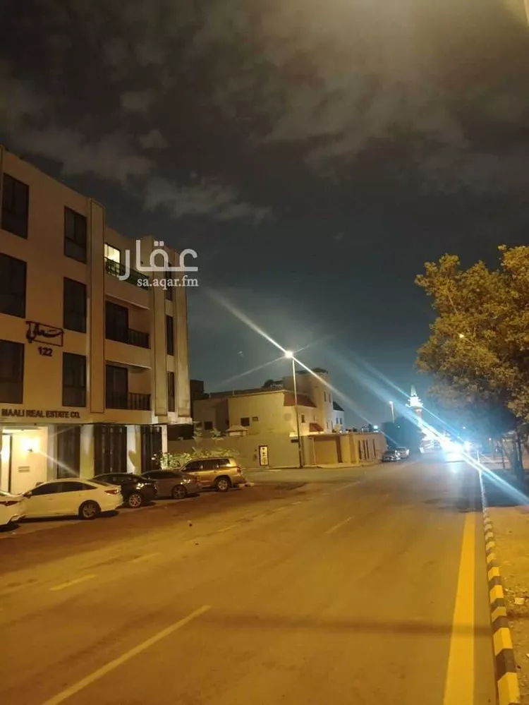 شقة للبيع في شارع أبي الثريا, حي بدر, مدينة الرياض, منطقة الرياض