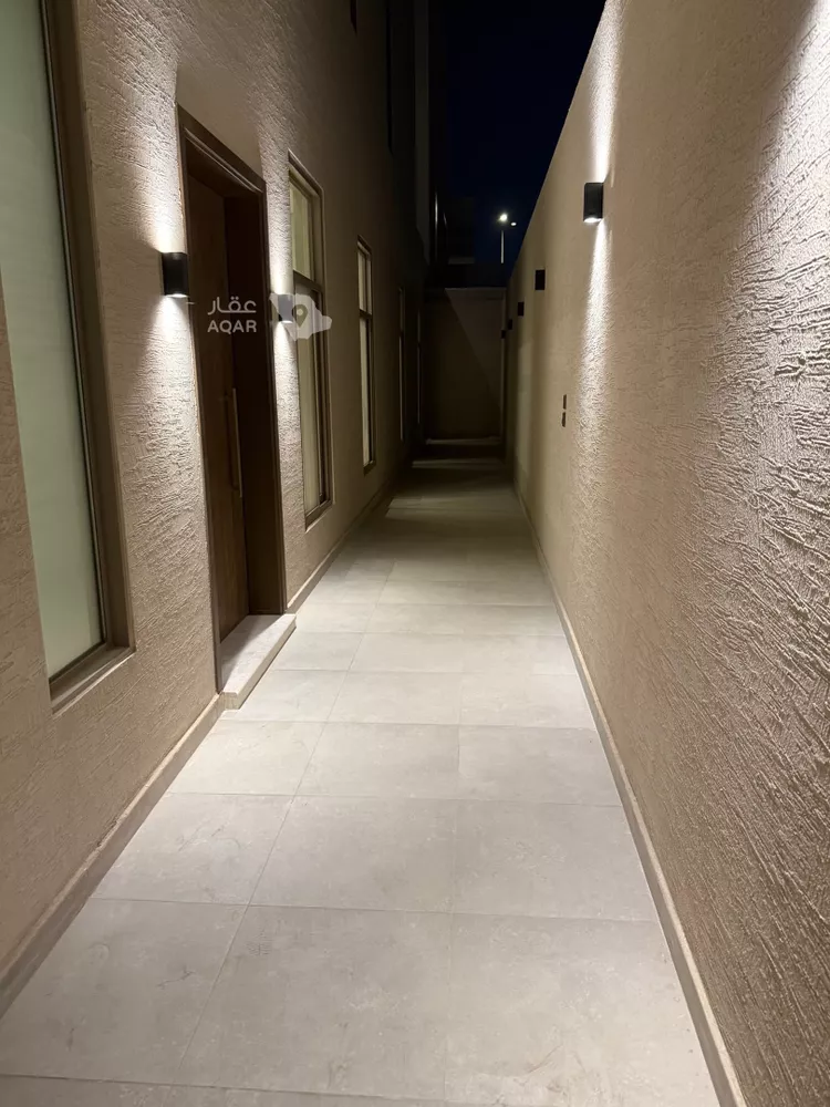Floor for Rent in Riyadh As Safaa 8