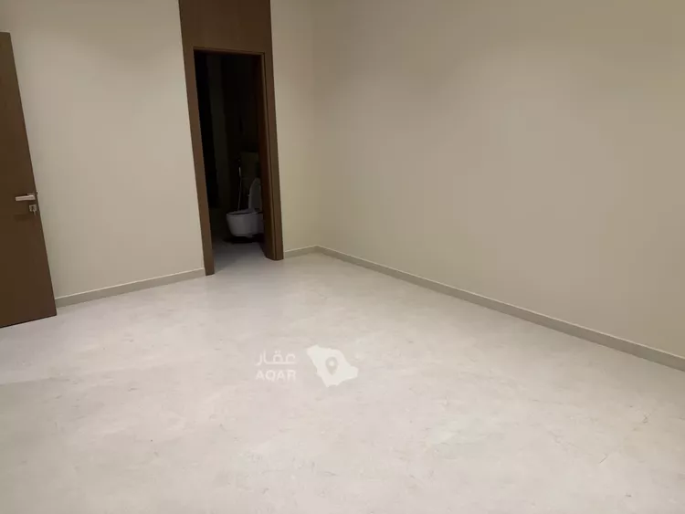 Floor for Rent in Riyadh As Safaa 12