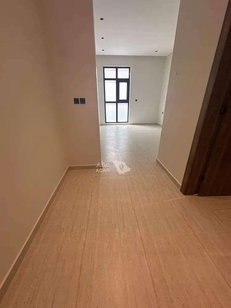 Floor for Sale in Riyadh An Nuzhah 8