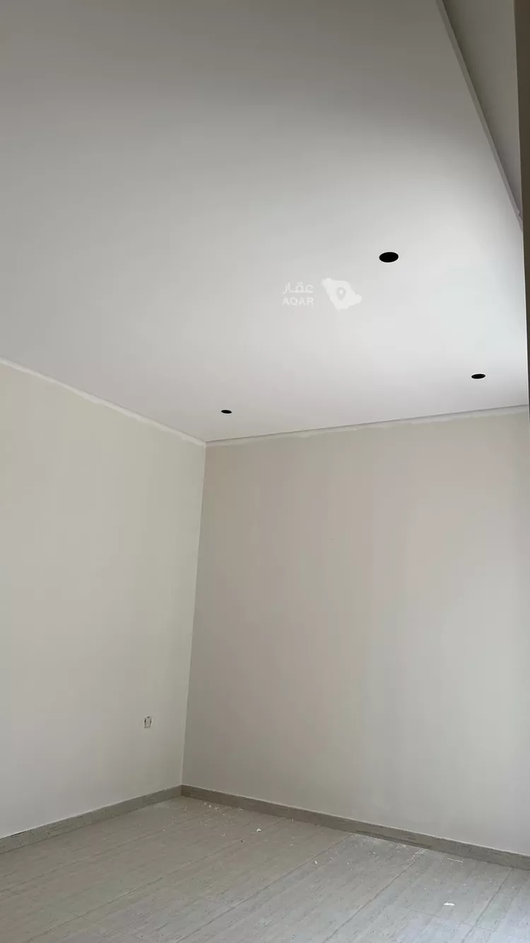 Floor for Sale in Riyadh Al Ezdihar 2