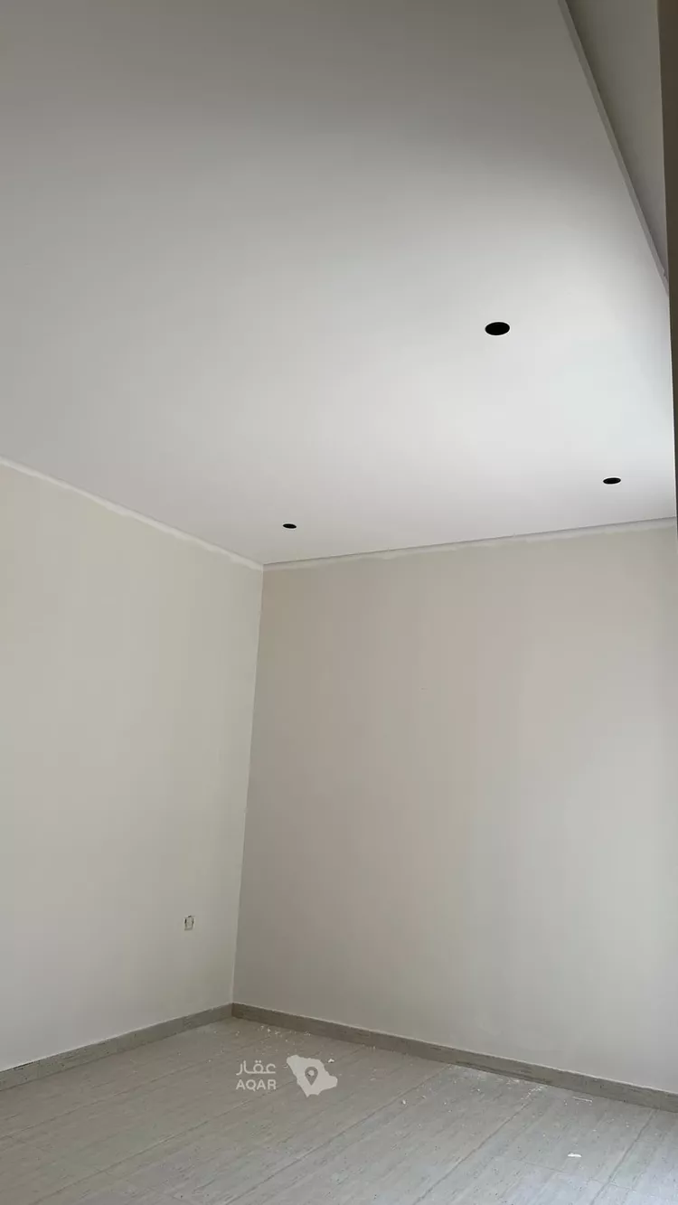 Floor for Sale in Riyadh Al Ezdihar 2