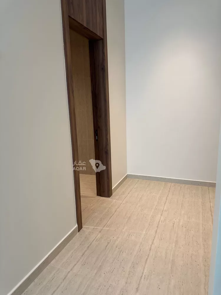 Floor for Sale in Riyadh An Nuzhah 7