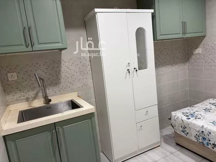 غرفة للإيجار في شارع 2043182, حي الملقا, مدينة الرياض, منطقة الرياض صورة 3