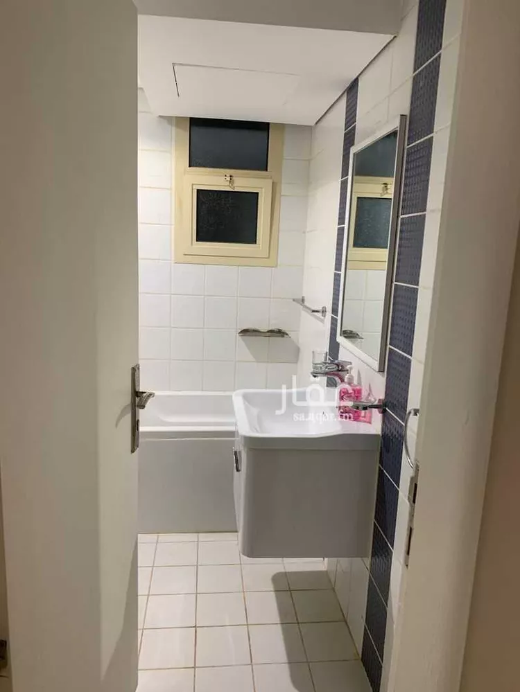 غرفة للإيجار في شارع 2043182, حي الملقا, مدينة الرياض, منطقة الرياض