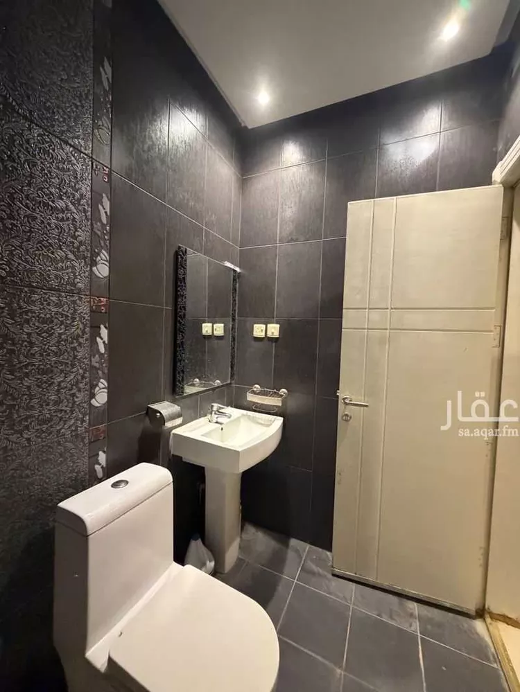 غرفة للإيجار في شارع عبدالرحمن بن ابي الحكم, حي العارض, مدينة الرياض, منطقة الرياض 7