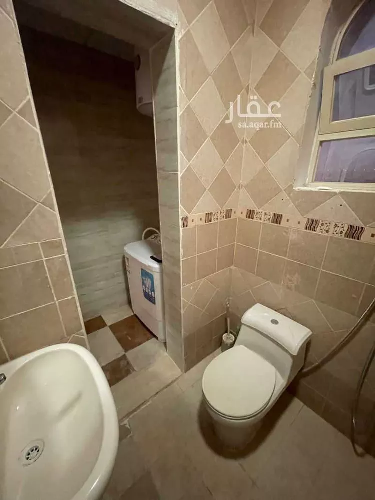 شقة للإيجار في شارع عبدالله ابن حسن ال الشيخ, حي محاسن ارامكو الثاني, مدينة الاحساء, المنطقة الشرقية صورة 2