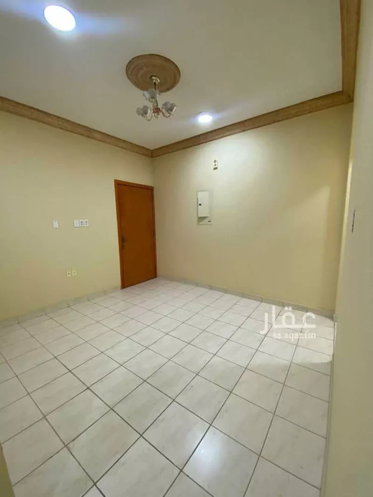 عمارة للإيجار في شارع بدر, حي الثقبة, مدينة الخبر, المنطقة الشرقية صورة 3