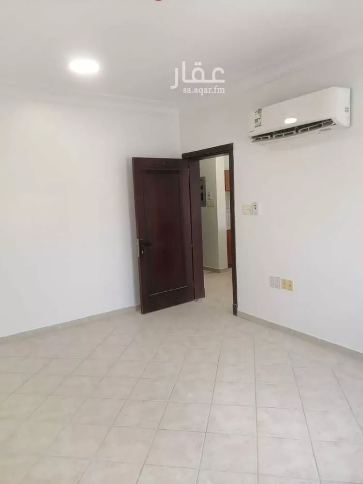 عمارة للإيجار في شارع الثالث, حي الثقبة, مدينة الخبر, المنطقة الشرقية صورة 2