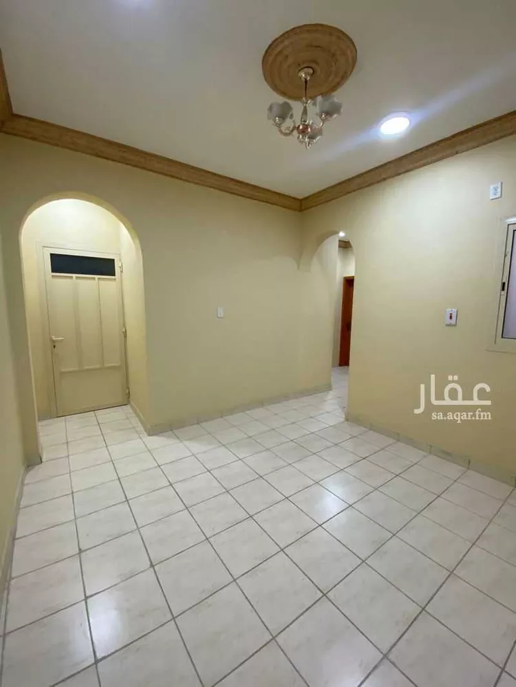 عمارة للإيجار في شارع بدر, حي الثقبة, مدينة الخبر, المنطقة الشرقية صورة 2
