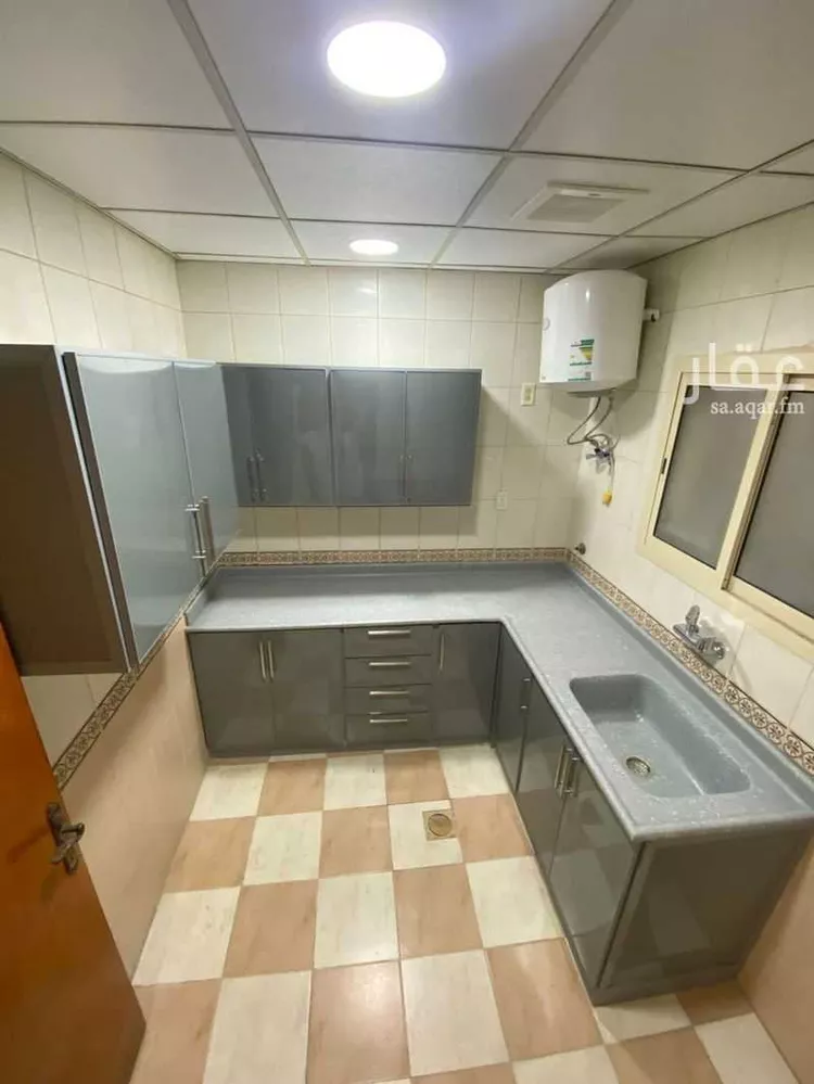 عمارة للإيجار في شارع بدر, حي الثقبة, مدينة الخبر, المنطقة الشرقية صورة 4