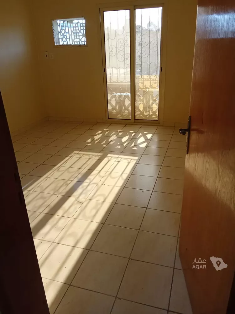 شقة للإيجار في شارع بدر, حي الثقبة, مدينة الخبر, المنطقة الشرقية 4