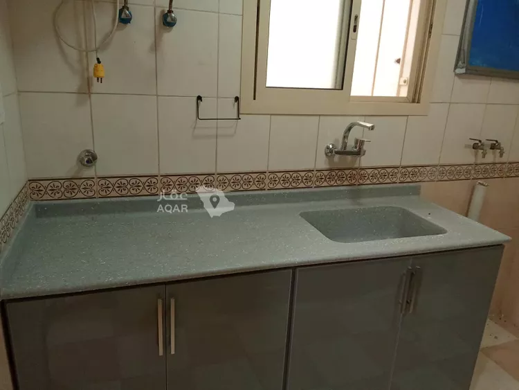 شقة للإيجار في شارع بدر, حي الثقبة, مدينة الخبر, المنطقة الشرقية 3