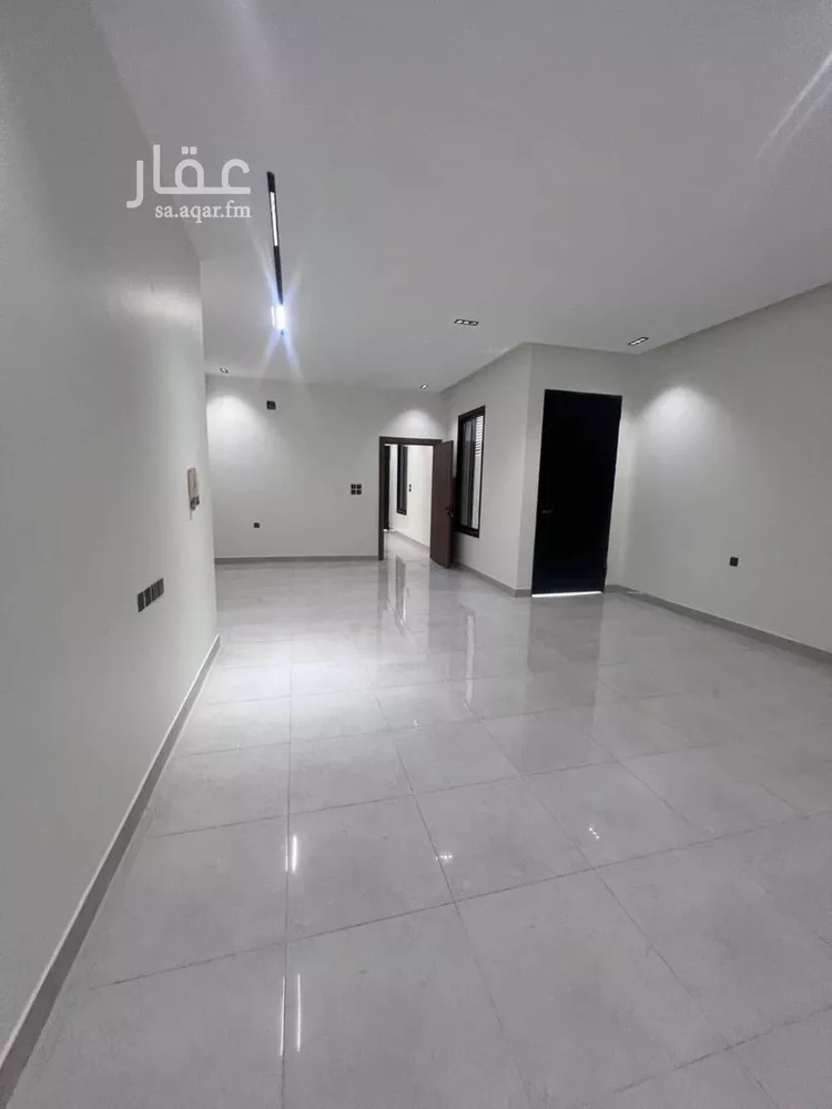 Floor for Sale in Riyadh Tuwaiq صورة 2