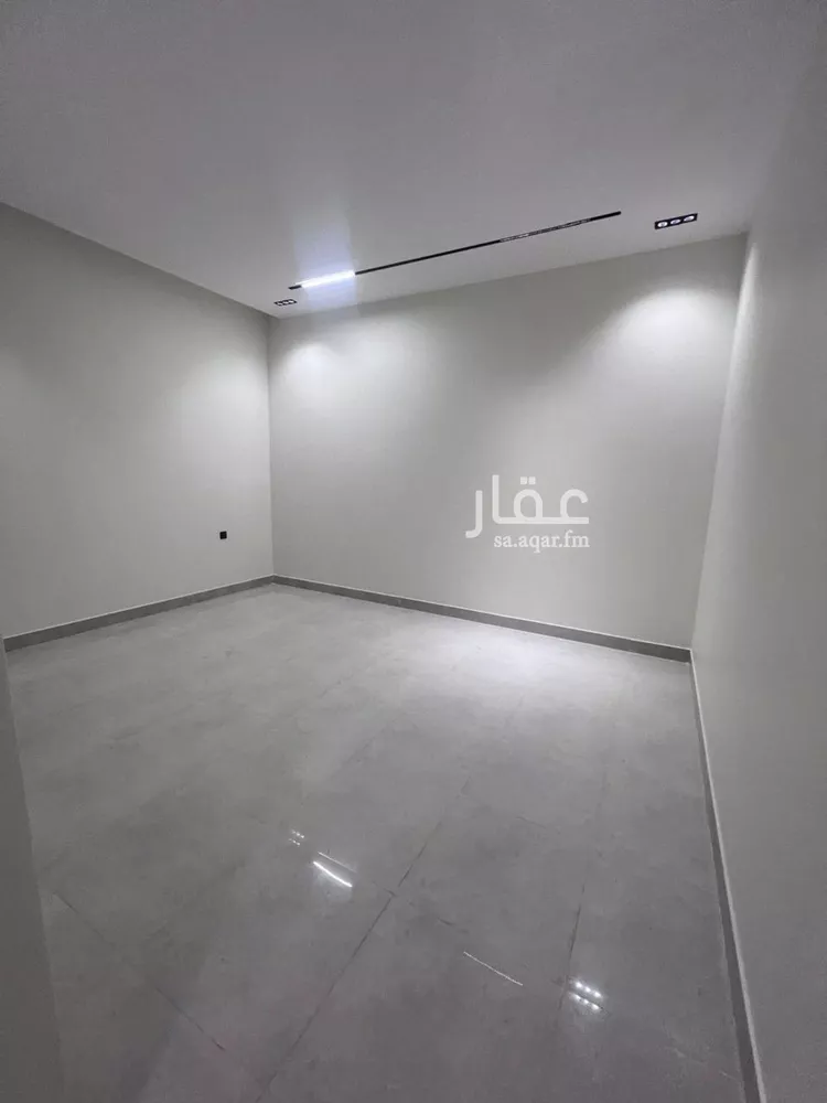 Floor for Sale in Riyadh Tuwaiq صورة 4