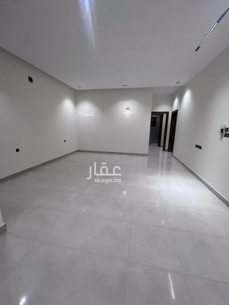 Floor for Sale in Riyadh Tuwaiq صورة 5