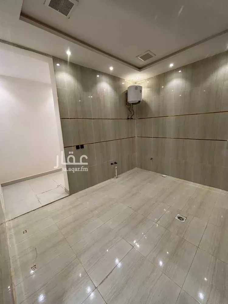 فيلا للإيجار في شارع عصام حسين, حي طيبة, مدينة الرياض, منطقة الرياض 7