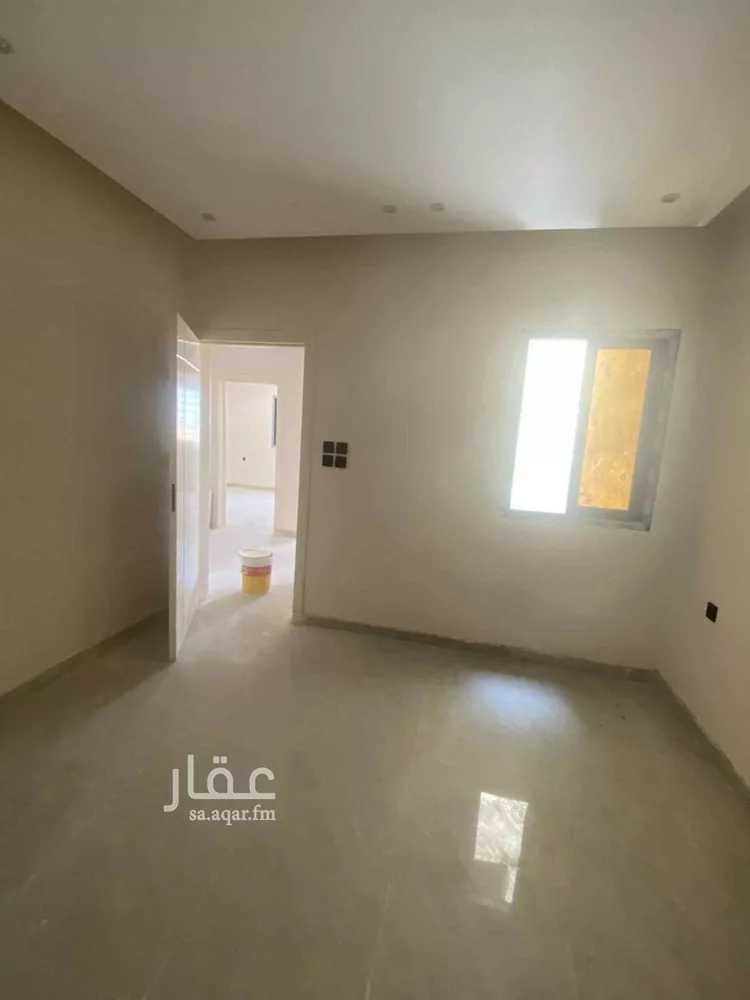 دور للبيع في شارع الزبيريه, حي عكاظ, مدينة الرياض, منطقة الرياض صورة 5