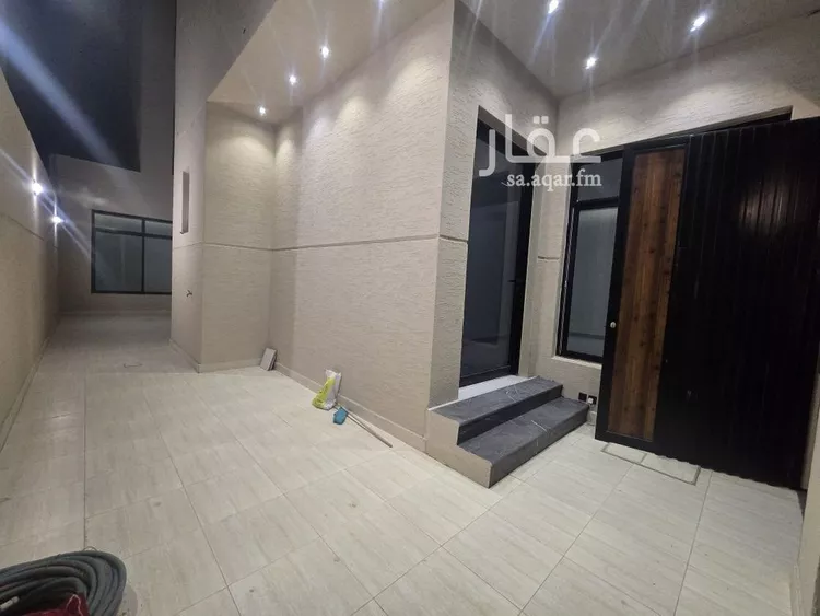 فيلا للبيع في شارع النخل, حي ظهرة لبن, مدينة الرياض, منطقة الرياض صورة 2