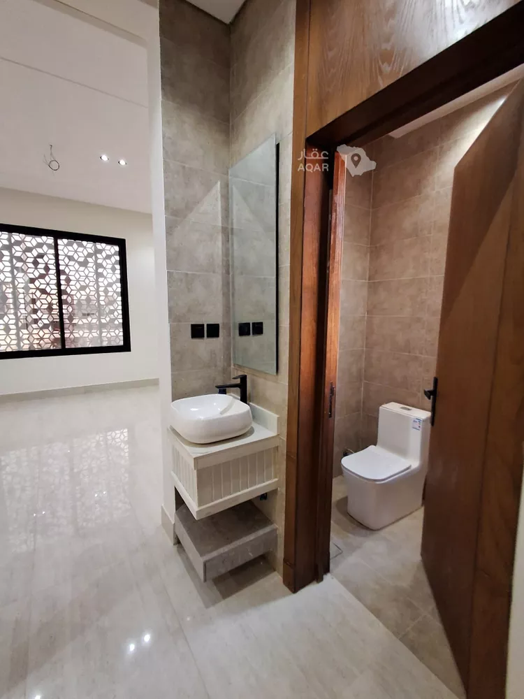 Floor for Sale in Riyadh Tuwaiq 12