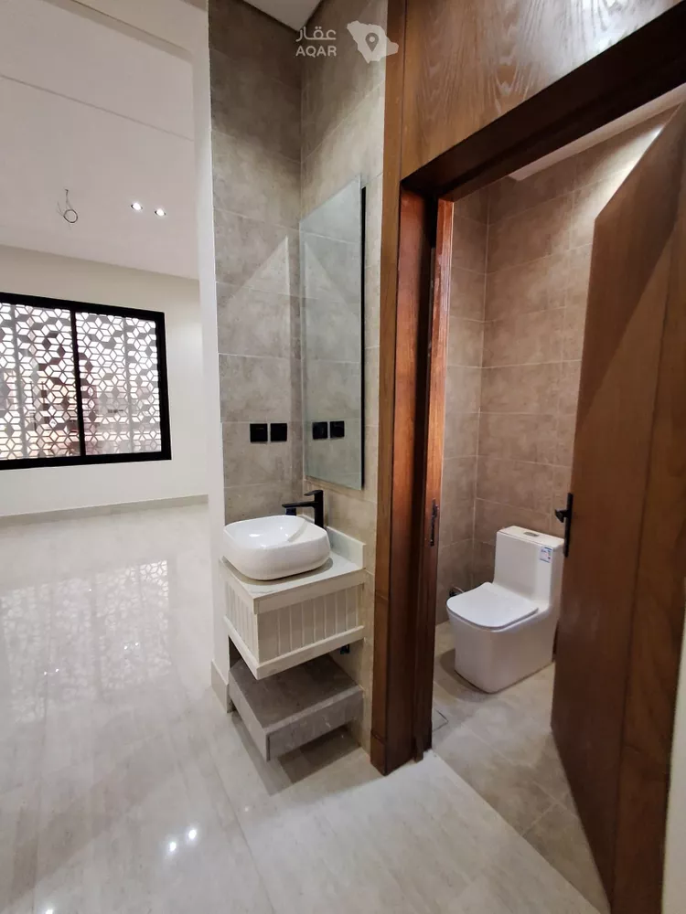 Floor for Sale in Riyadh Tuwaiq 19