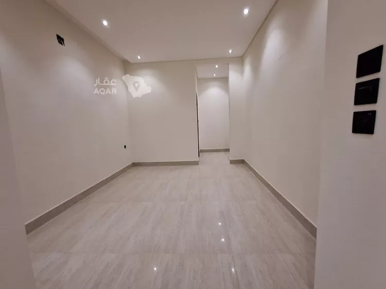 Floor for Sale in Riyadh Tuwaiq 11