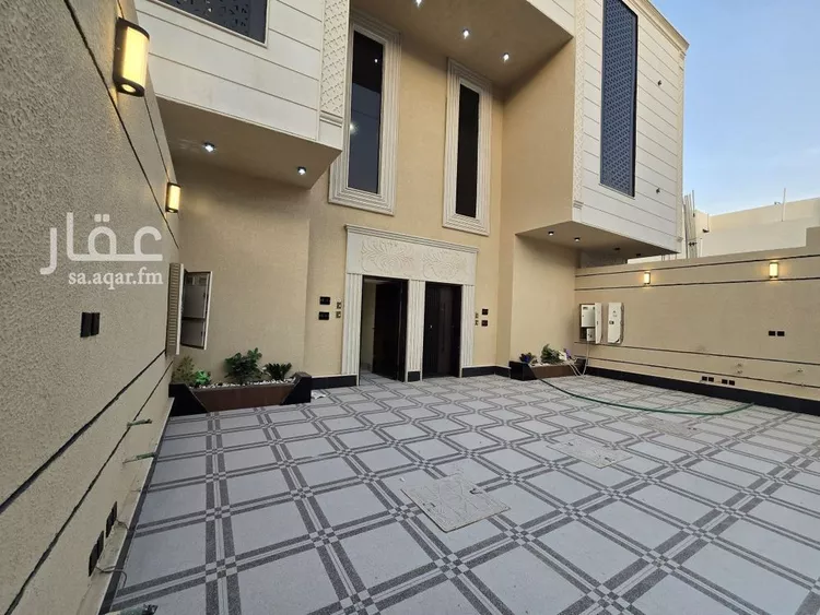 دور للبيع في شارع طياش, حي عكاظ, مدينة الرياض, منطقة الرياض صورة 2