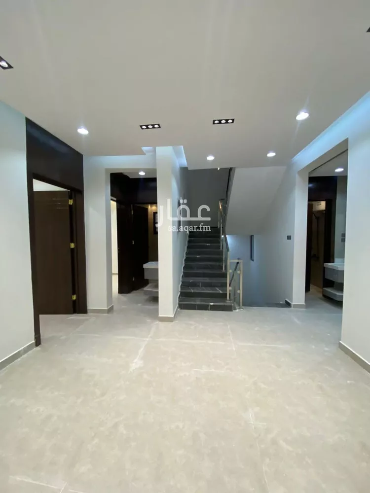 فيلا للبيع في شارع سيار بن وردان, حي العريجاء الأوسط, مدينة الرياض, منطقة الرياض