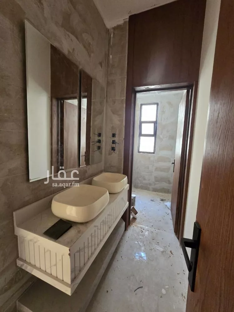 دور للبيع في شارع اللثامة, حي الحزم, مدينة الرياض, منطقة الرياض صورة 2