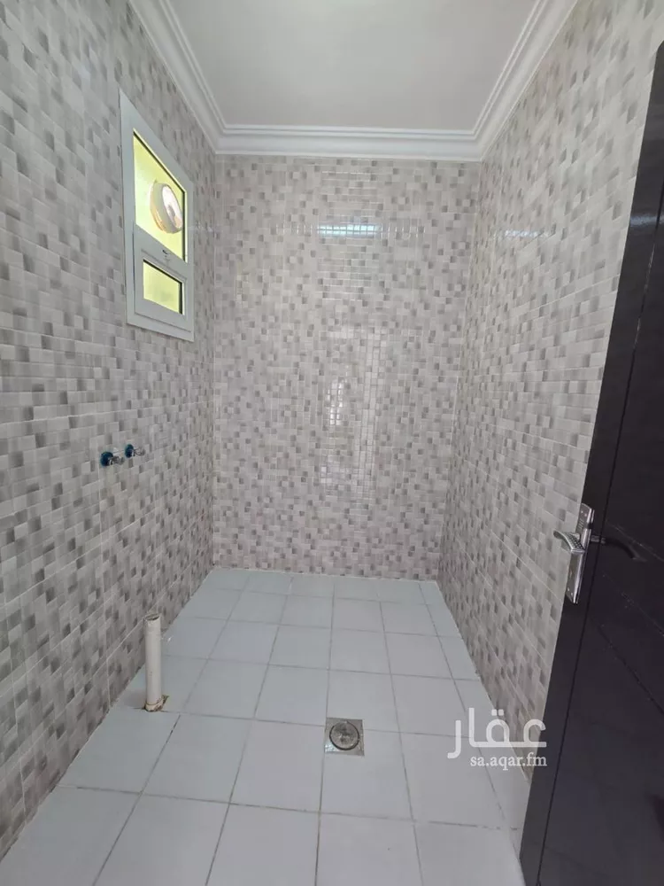 فيلا للبيع في شارع شارع 309, حي ظهرة لبن, مدينة الرياض, منطقة الرياض صورة 3