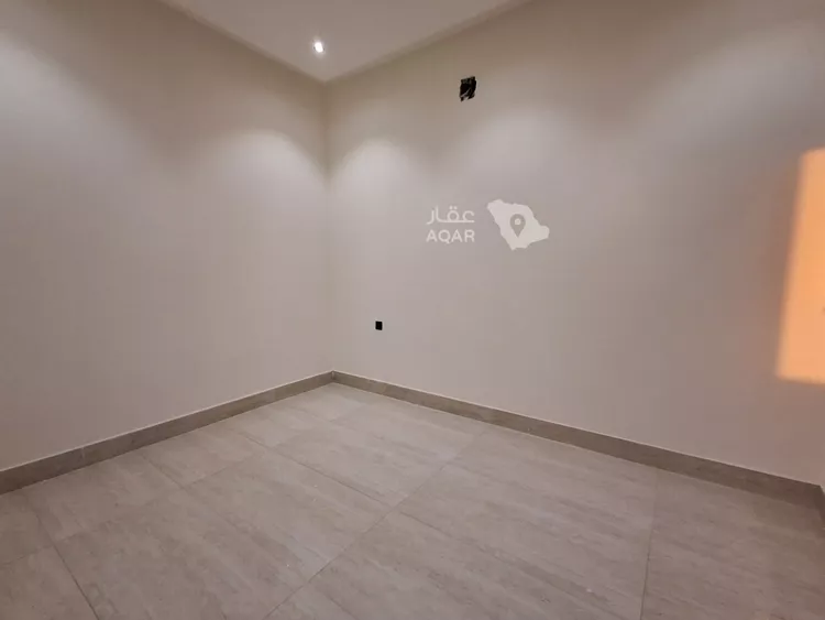 Floor for Sale in Riyadh Tuwaiq 8