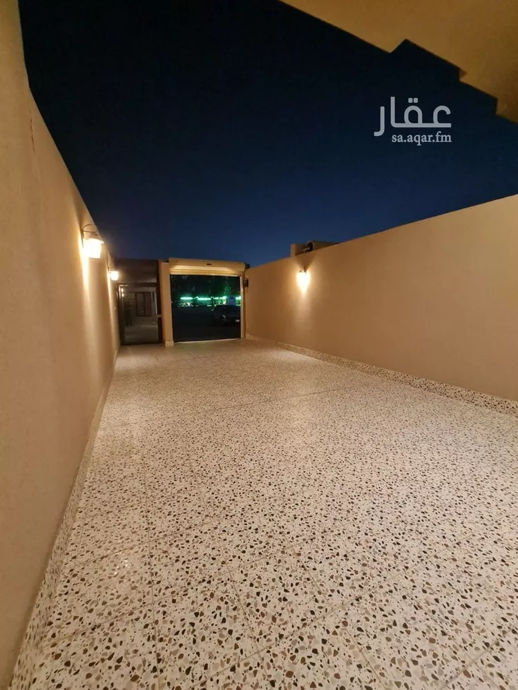 فيلا للإيجار في شارع العماد الاصفهاني, حي الراكة الشمالية, مدينة الدمام, المنطقة الشرقية صورة 4