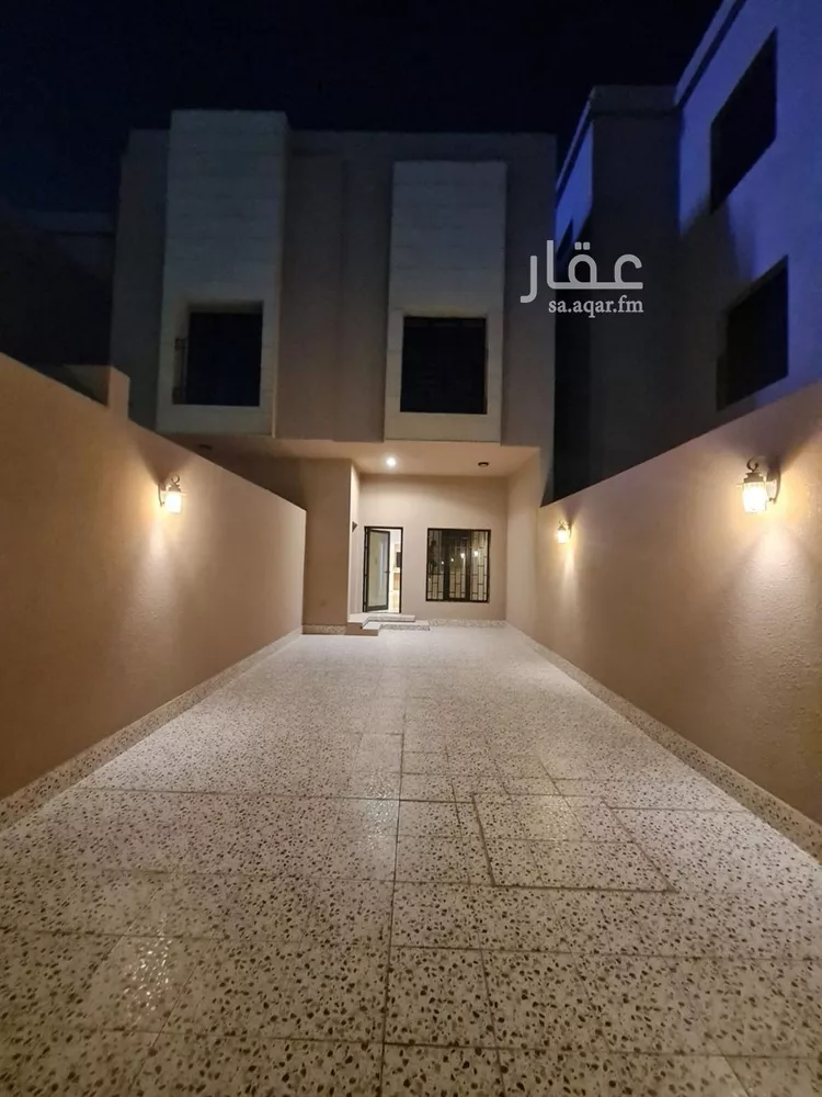 فيلا للإيجار في شارع العماد الاصفهاني, حي الراكة الشمالية, مدينة الدمام, المنطقة الشرقية صورة 2